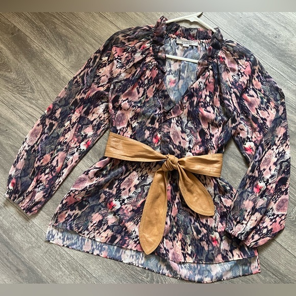 All saints mauve snake patterned ruffle neck blouse size 6 - Picture 2 of 9